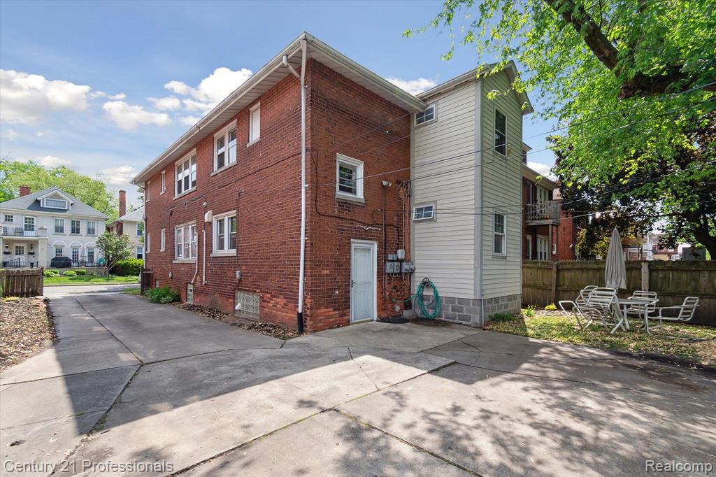 949 Nottingham Road Grosse Pointe Park, MI 48230 - Photo 49 of 56