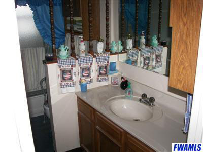917 Tulip Tree Road Fort Wayne, IN 46825 - Photo 9 of 16 Gallery Image 9