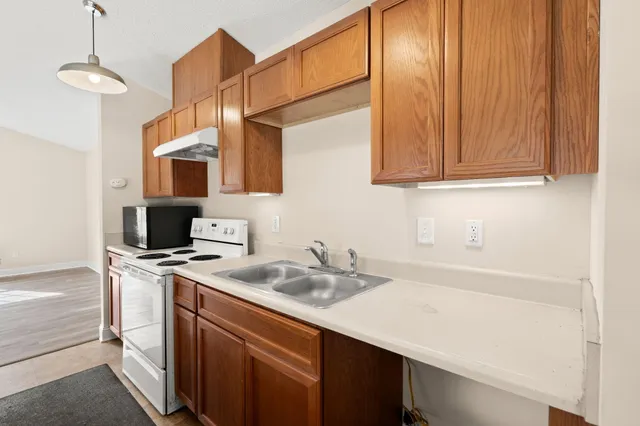 $345,000 | 8 Laurel Leaf Lane, Charleston, SC 29412