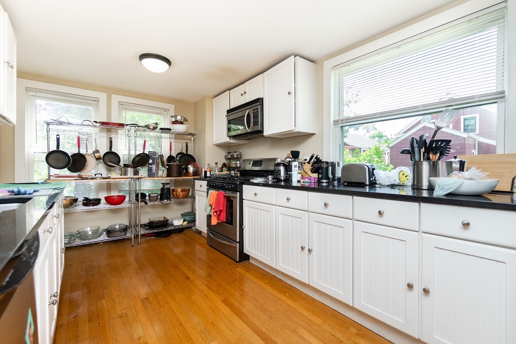 214 R Harvard Street, Unit 2 Cambridge, MA 02139 - Photo 23 of 25