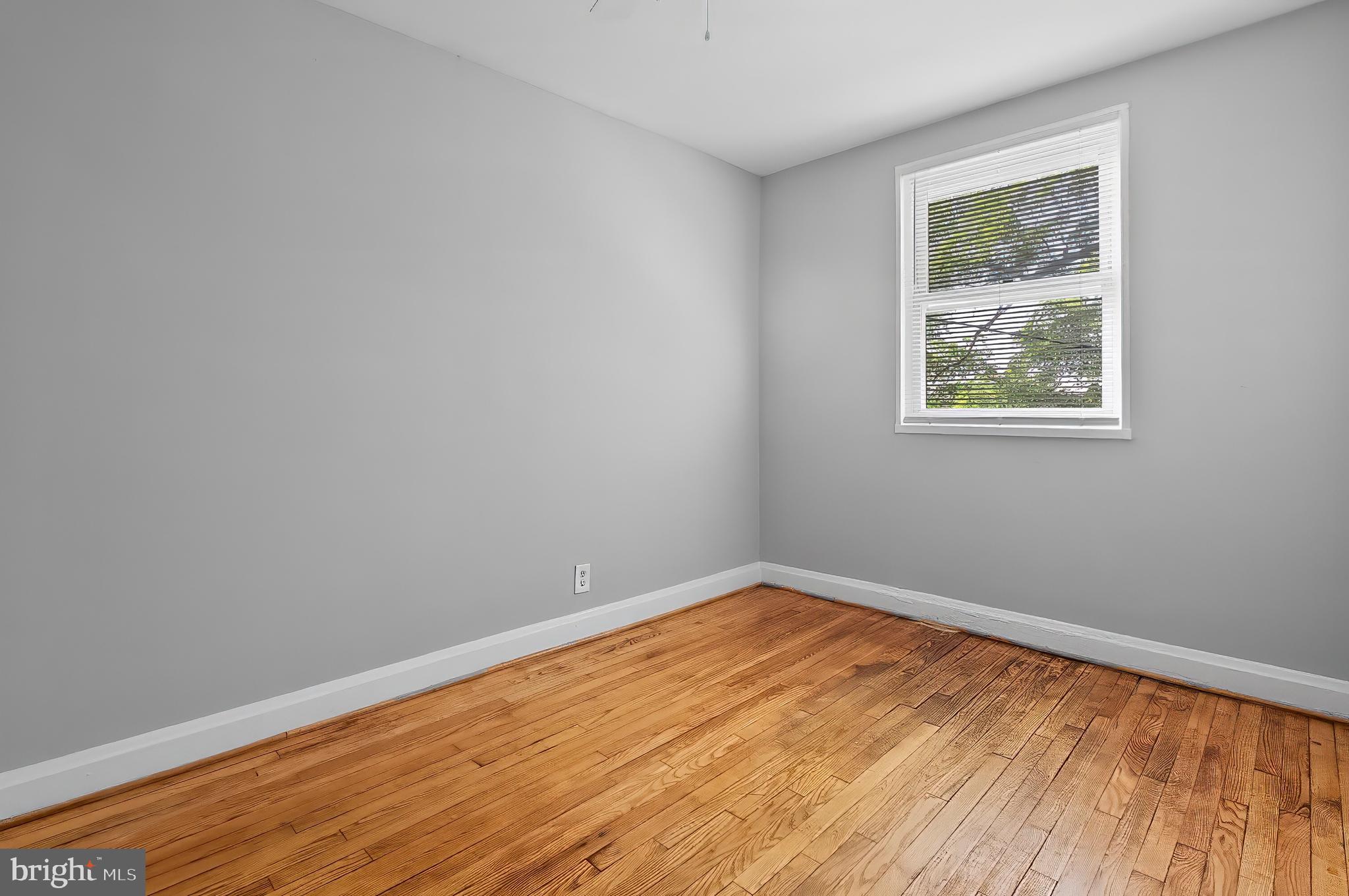 4103 Mountwood Road Baltimore, MD 21229 - Photo 11 of 22