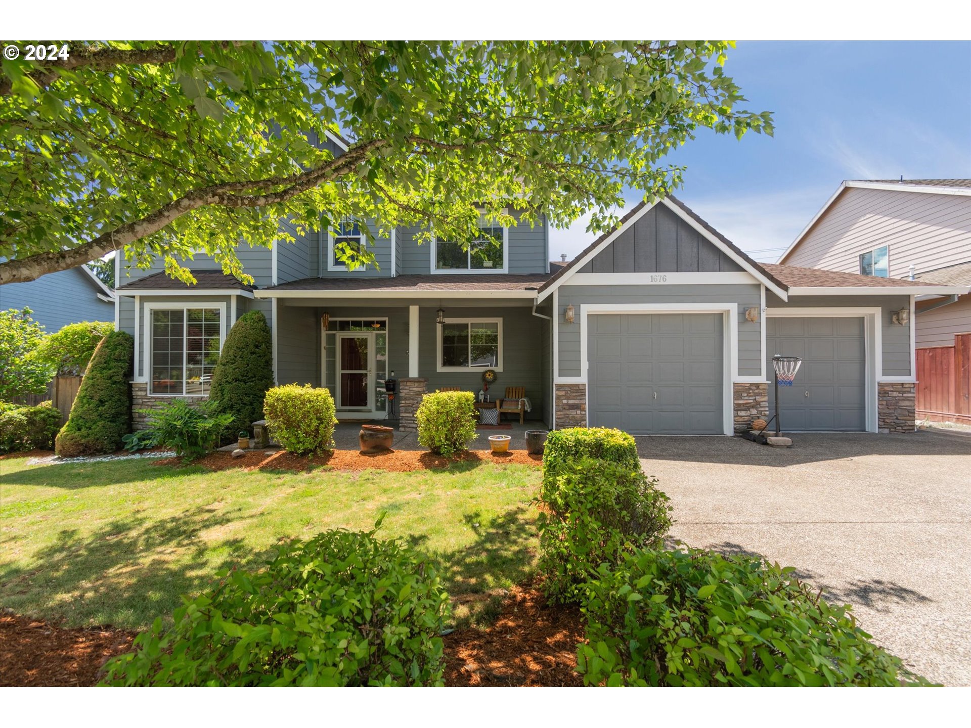 1676 Northeast 2nd Ave