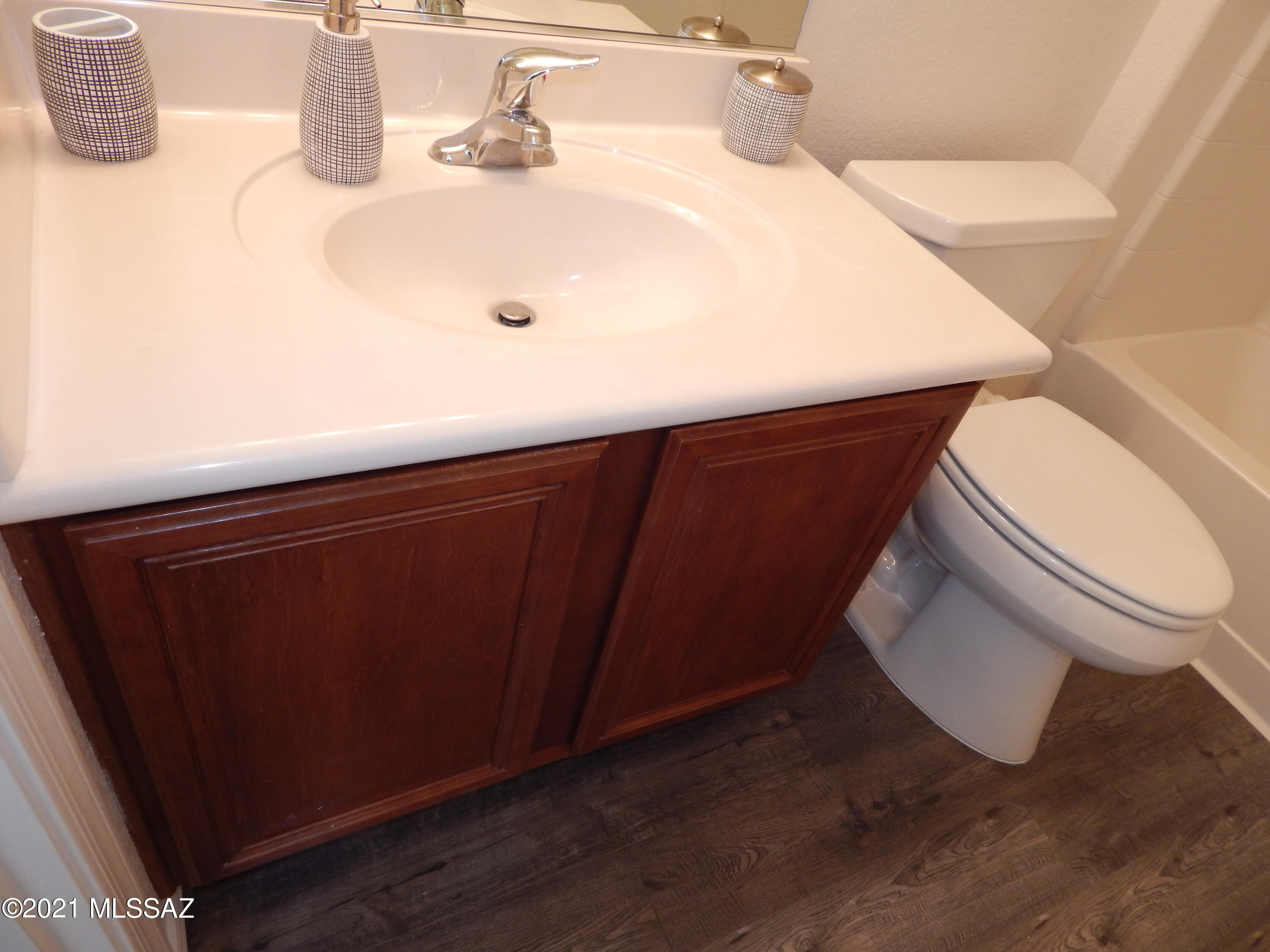 2340 West Golden Hills Road Tucson, AZ 85745 - Photo 39 of 45