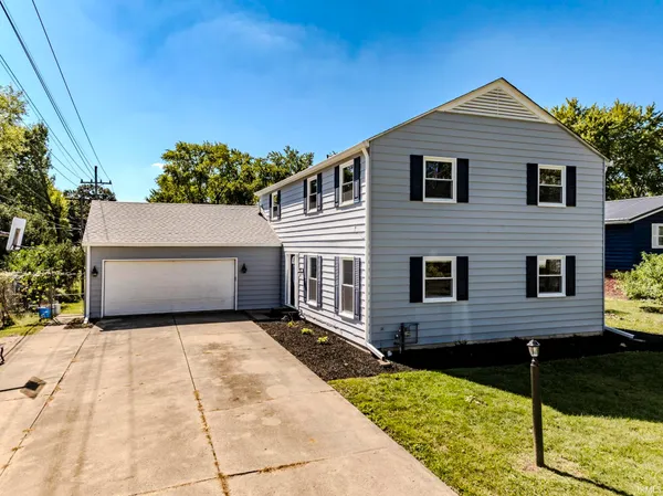 $279,000 | 2905 West Woodbridge Drive, Muncie, IN 47304