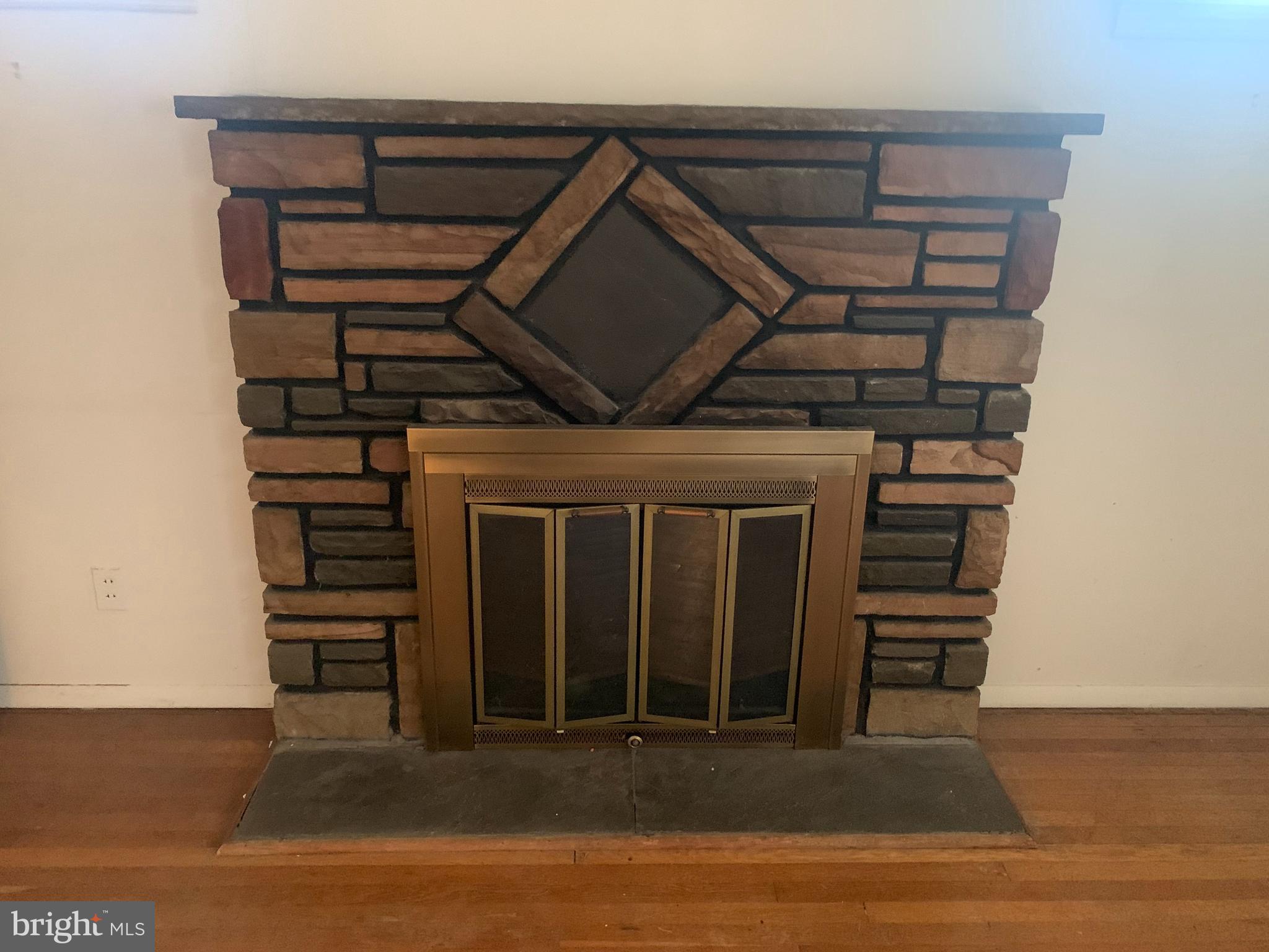 412 Pomeroy Street Ridley Park, PA 19078 - Photo 9 of 35