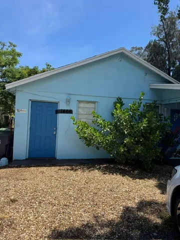 $2,000 | 1466 South Congress Avenue, Palm Springs, FL 33406