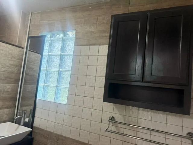 $2,000 | 1466 South Congress Avenue, Palm Springs, FL 33406