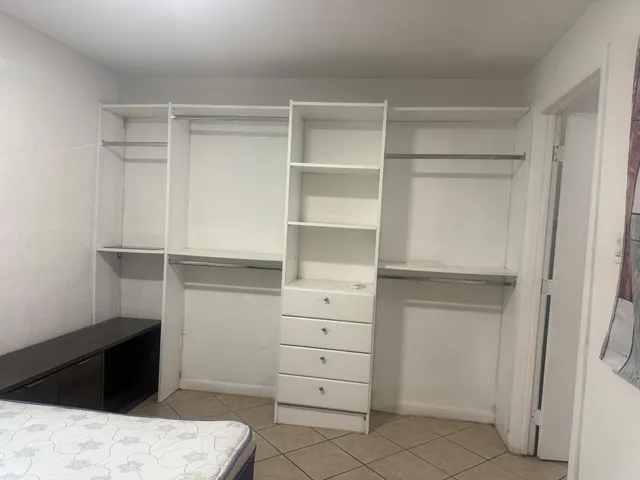 $2,000 | 1466 South Congress Avenue, Palm Springs, FL 33406