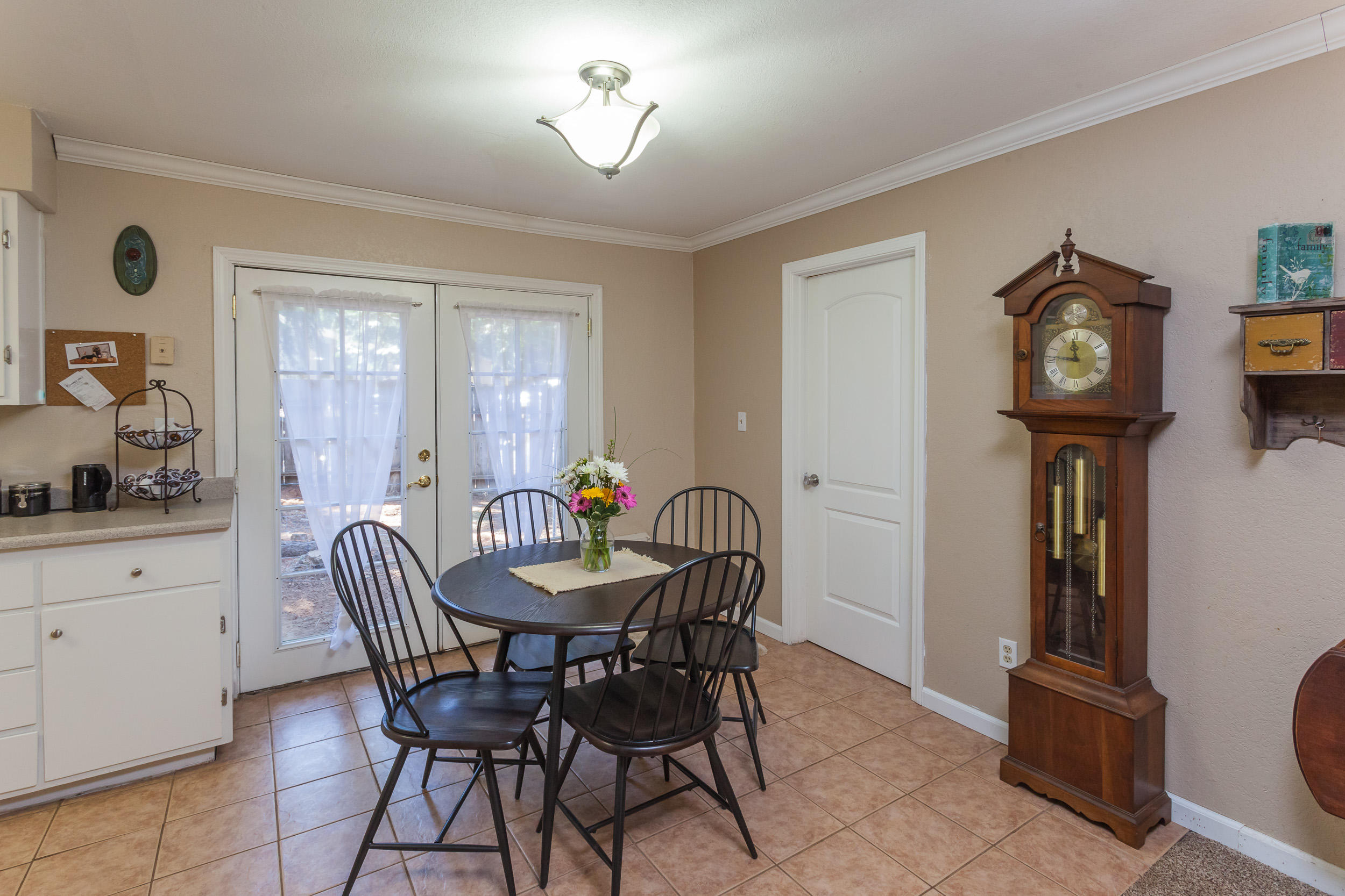 8420 Starlite Pines Road Shingletown, CA 96088 - Photo 9 of 28 Kitchen