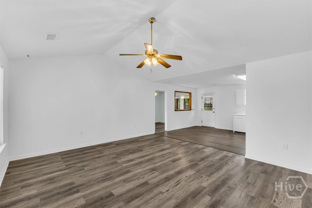 304 East Tietgen Street Pooler, GA 31322 - Photo 8 of 47