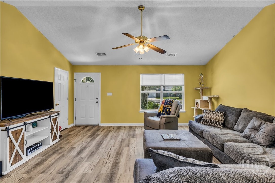 304 East Tietgen Street Pooler, GA 31322 - Photo 9 of 40