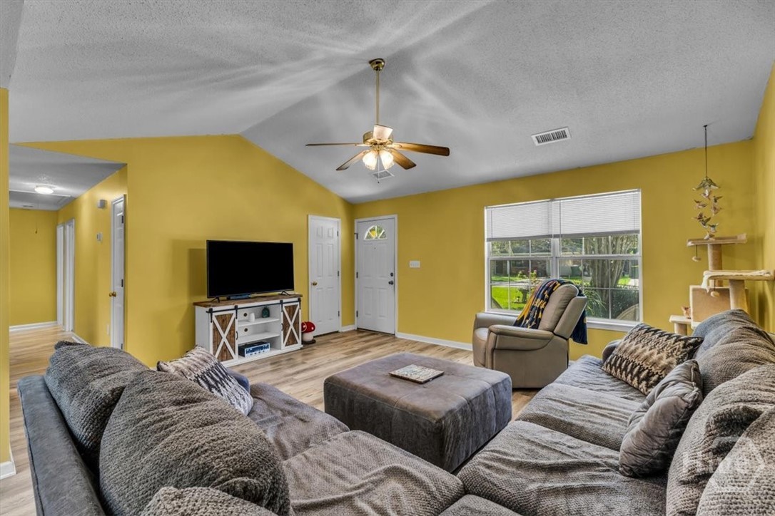 304 East Tietgen Street Pooler, GA 31322 - Photo 10 of 40