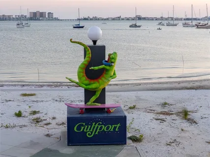 $243,500 | 5925 Shore Boulevard South, Unit 108, Gulfport, FL 33707