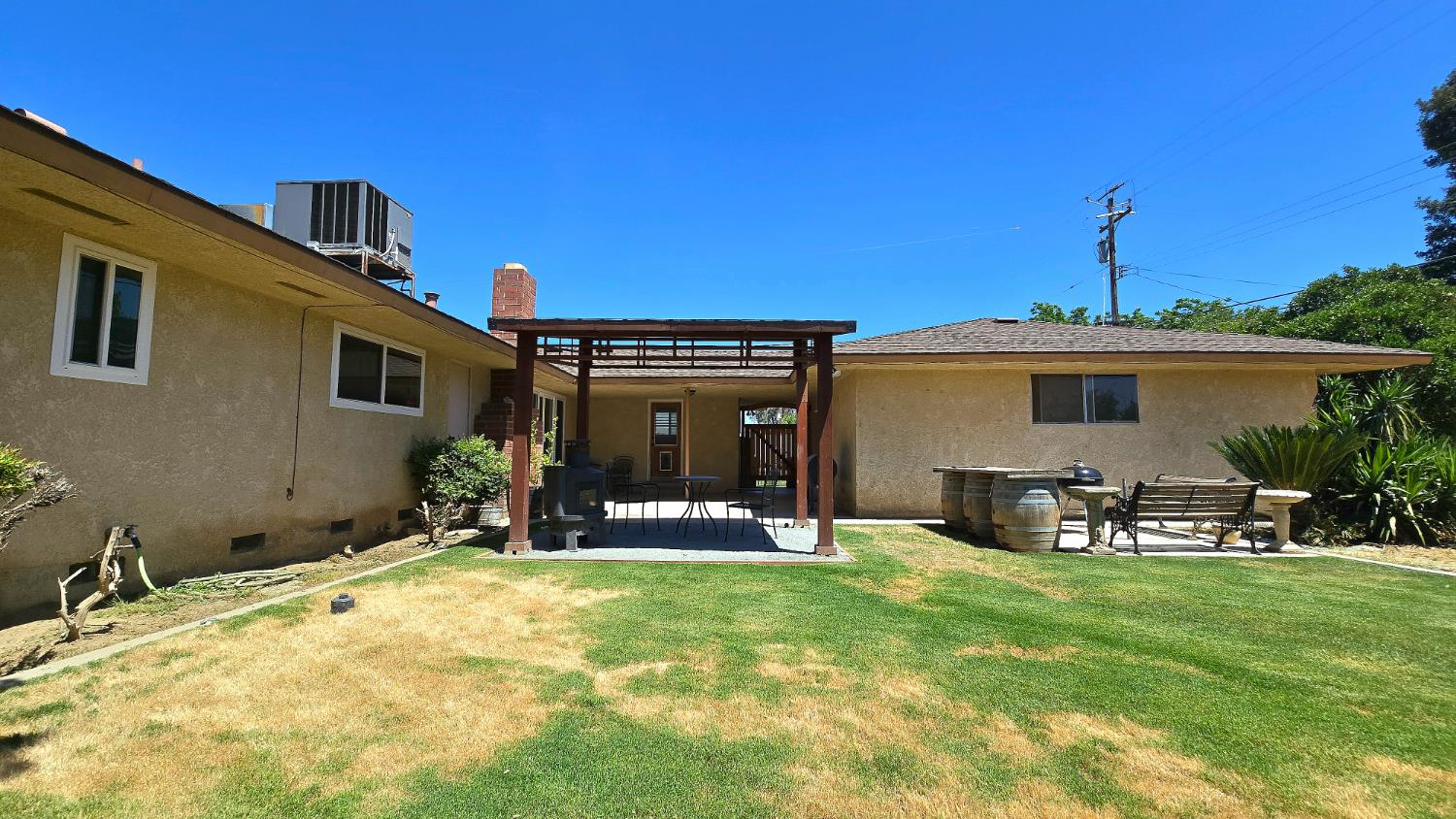 1205 Pine Street Selma, CA 93662 - Photo 38 of 41 a front view of house with outdoor seating