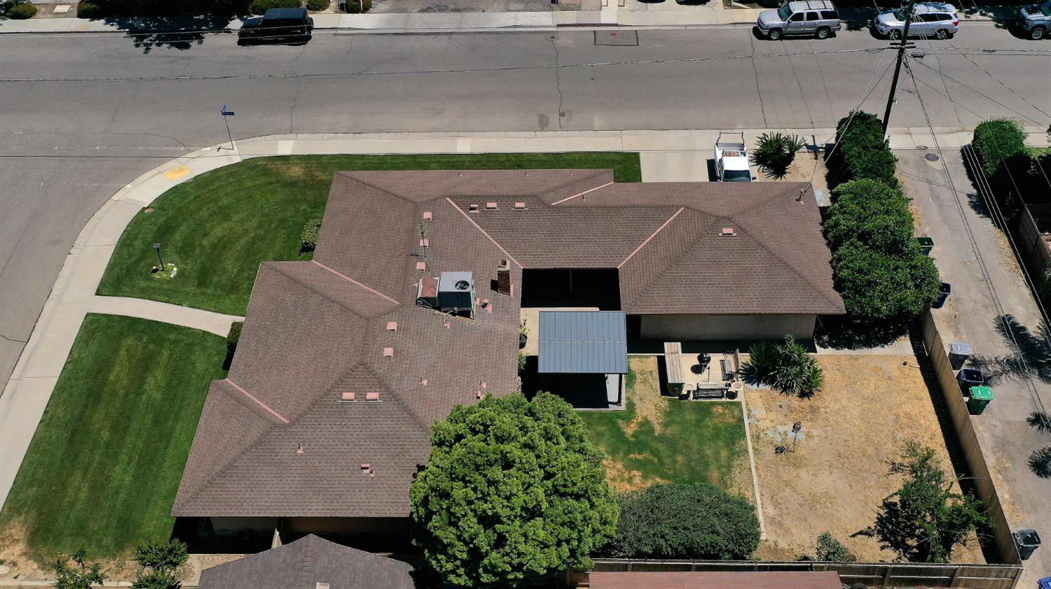 1205 Pine Street Selma, CA 93662 - Photo 6 of 41 an aerial view of a house with a garden
