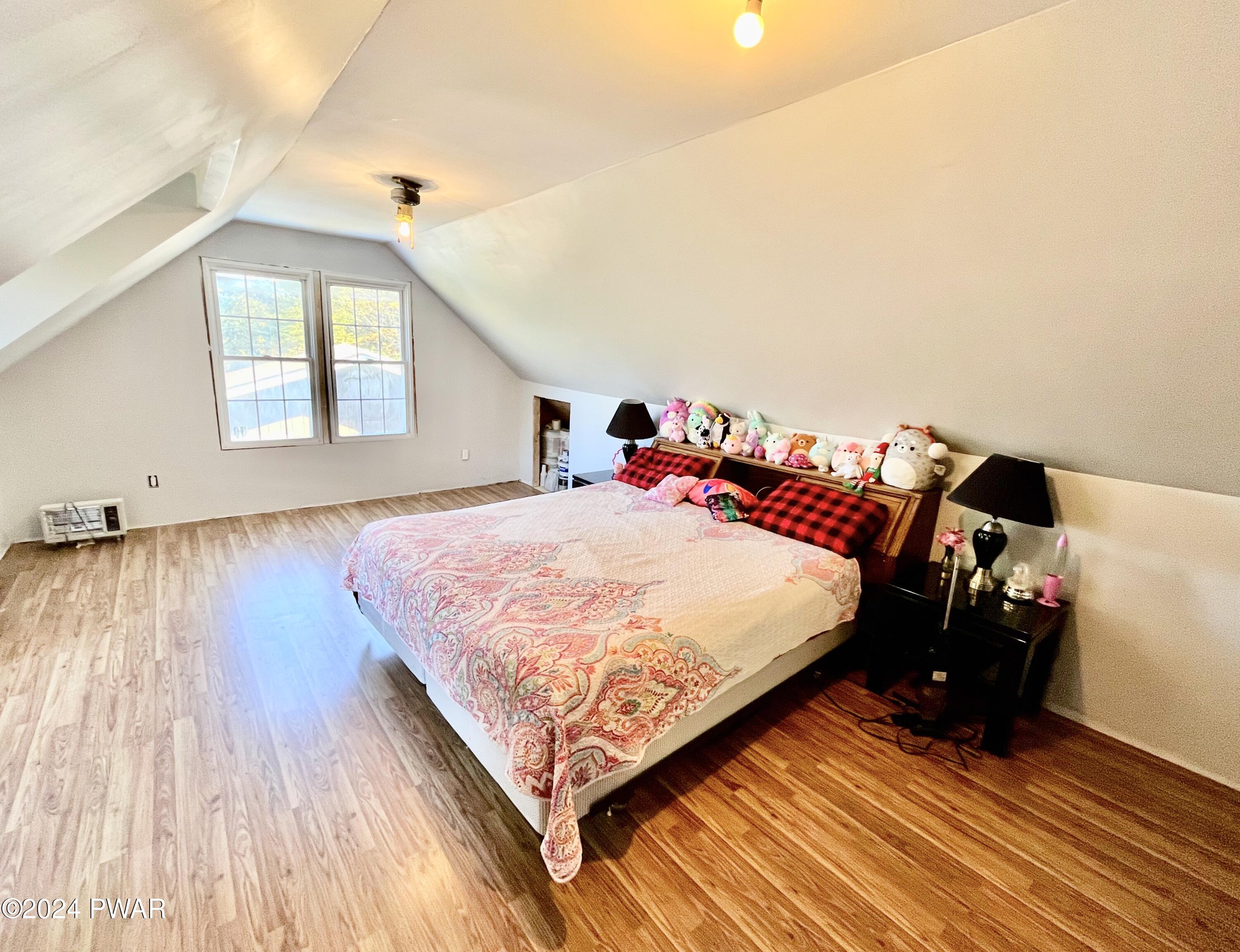 5585 River Road Equinunk, PA 18417 - Photo 19 of 73 1-BEDROOM 4
