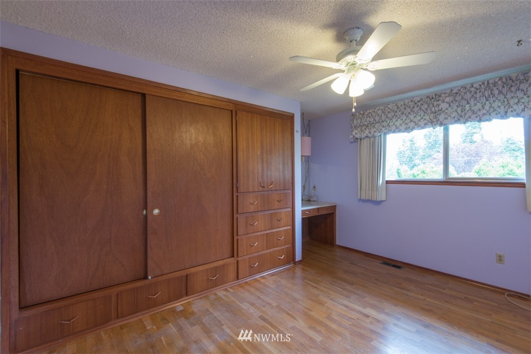 737 Maplewood Avenue Kent, WA 98030 - Photo 12 of 25 Gallery Image 12