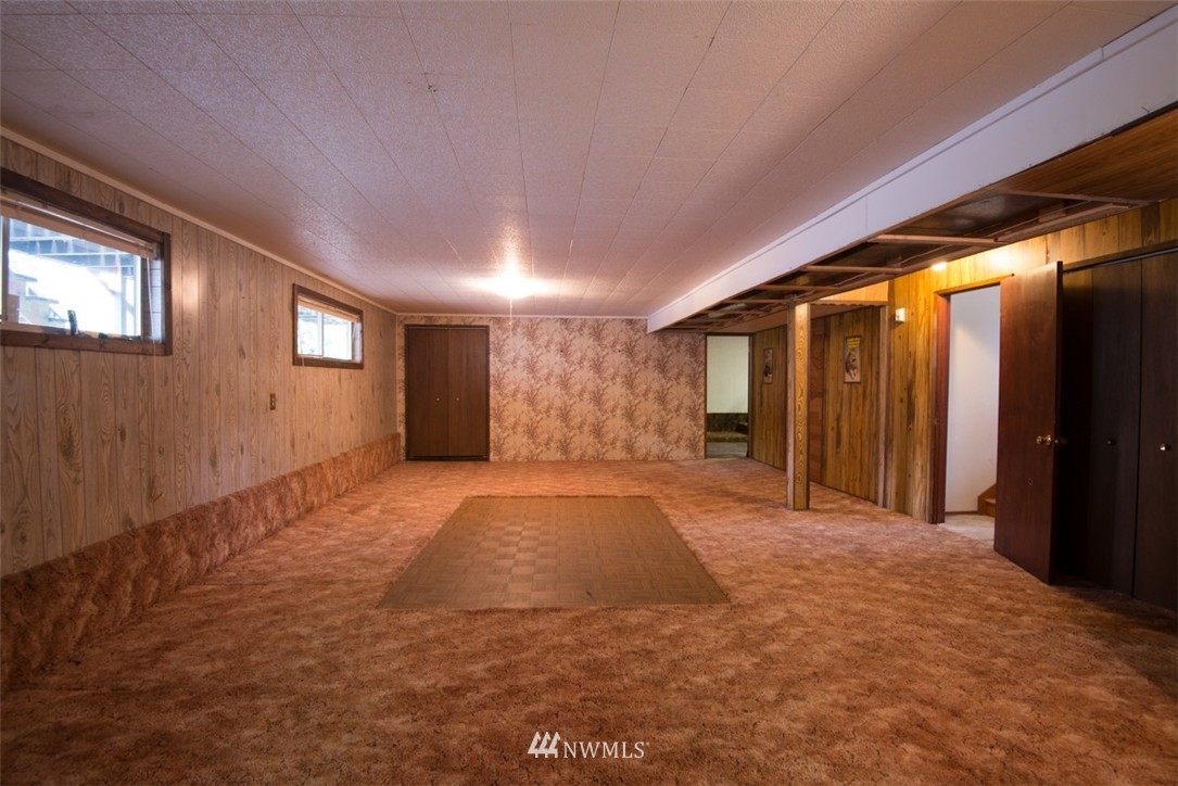 737 Maplewood Avenue Kent, WA 98030 - Photo 18 of 25 Gallery Image 18
