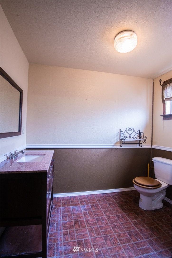 737 Maplewood Avenue Kent, WA 98030 - Photo 21 of 25 Gallery Image 21