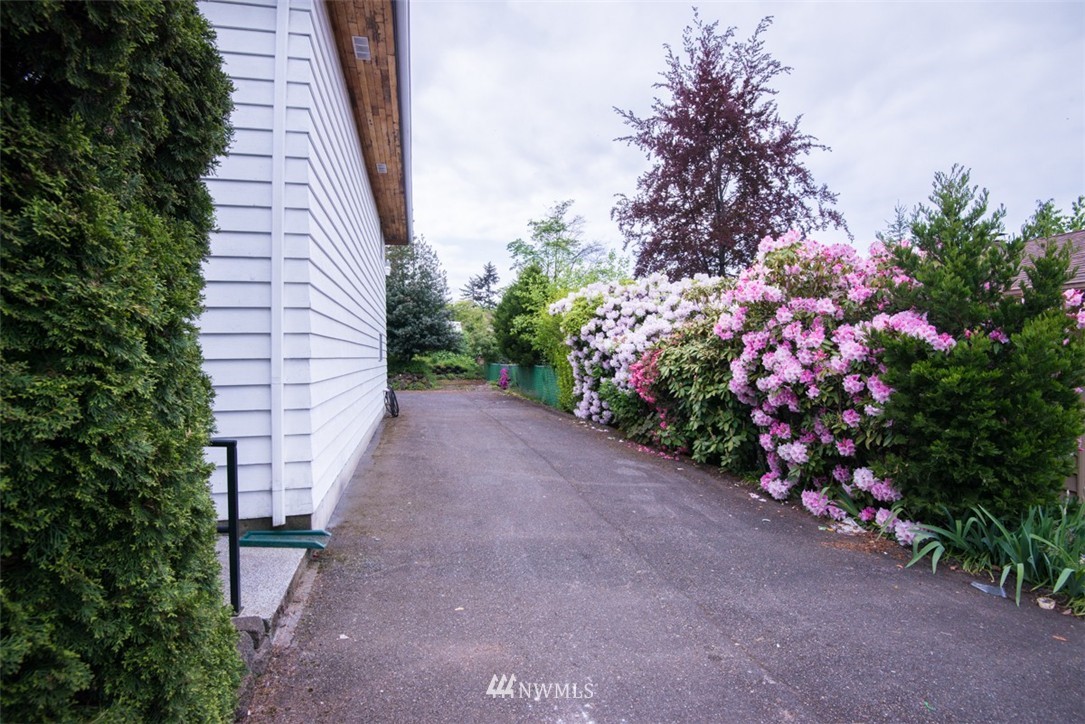 737 Maplewood Avenue Kent, WA 98030 - Photo 23 of 25 Gallery Image 23
