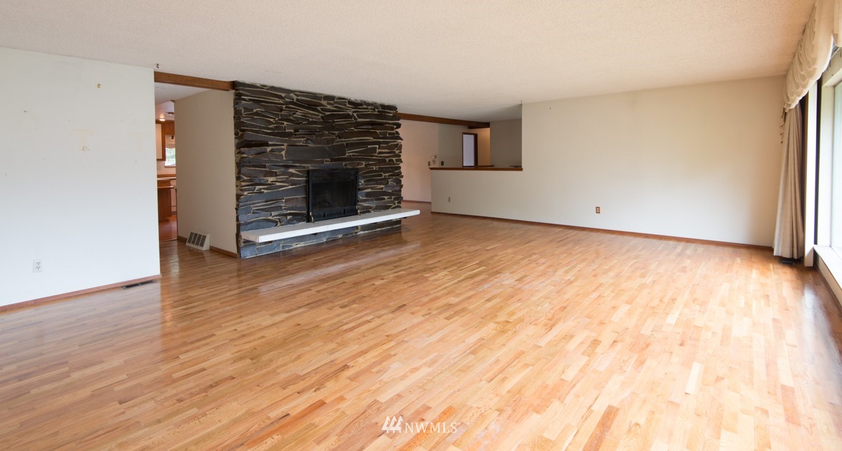 737 Maplewood Avenue Kent, WA 98030 - Photo 6 of 25 Gallery Image 6
