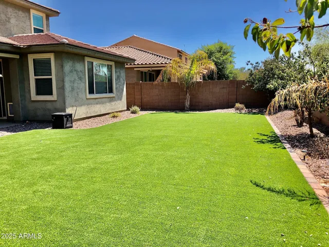 $2,795 | 2397 East Hazeltine Way, Gilbert, AZ 85298