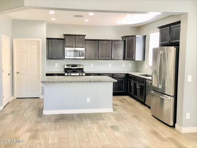 $2,795 | 2397 East Hazeltine Way, Gilbert, AZ 85298