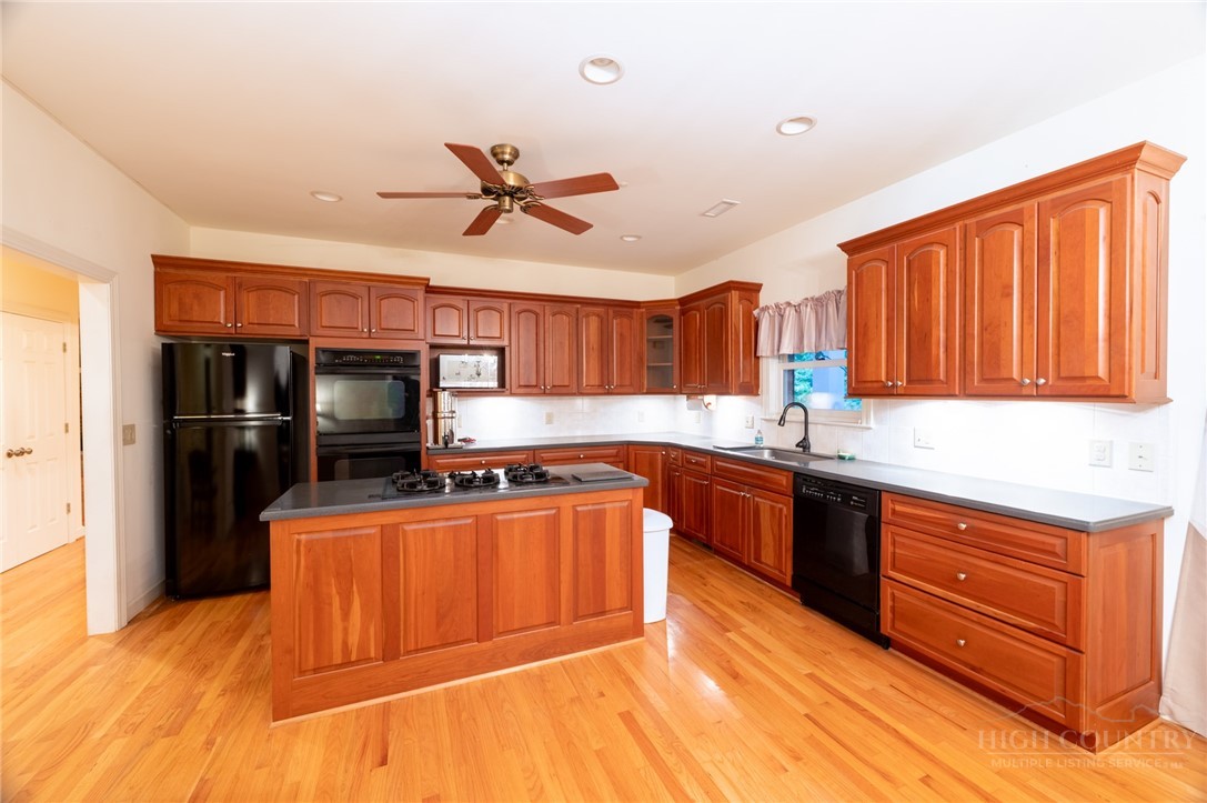 560 Greystone Drive Boone, NC 28607 - Photo 19 of 43 Gallery Image 19