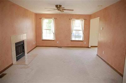 2375 Summit Cedar Howell, MI 48855 - Photo 6 of 11 20223463-5.JPG