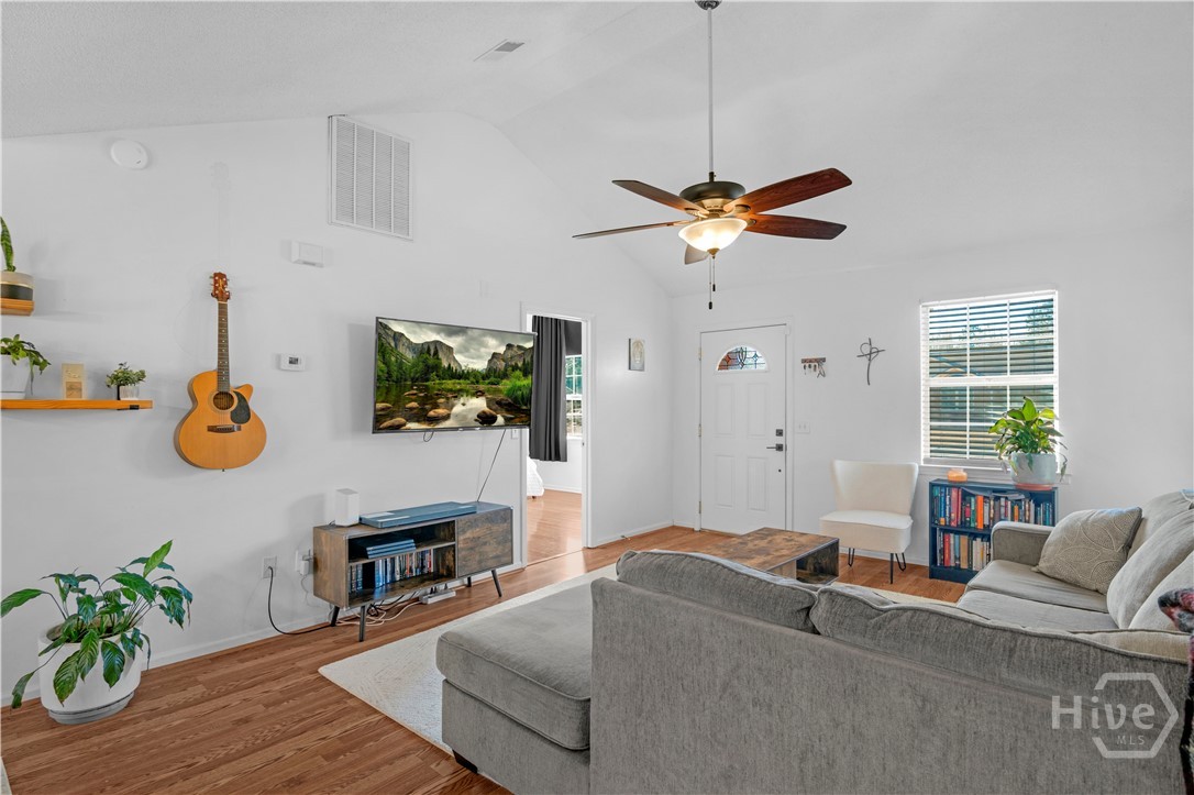 12 East Red Fox Court Midway, GA 31320 - Photo 7 of 29 Living Room