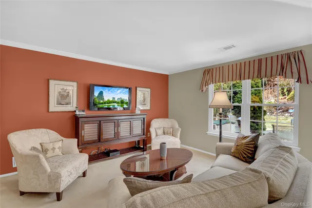 $740,000 | 204 Erik Drive, East Setauket, NY 11733