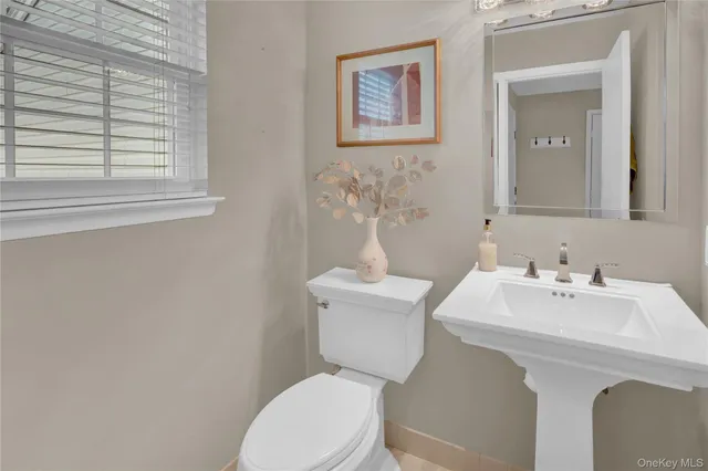 $740,000 | 204 Erik Drive, East Setauket, NY 11733