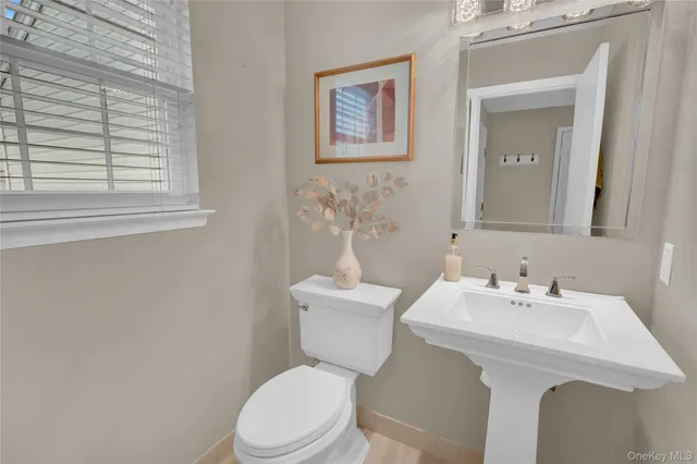 $740,000 | 204 Erik Drive, East Setauket, NY 11733