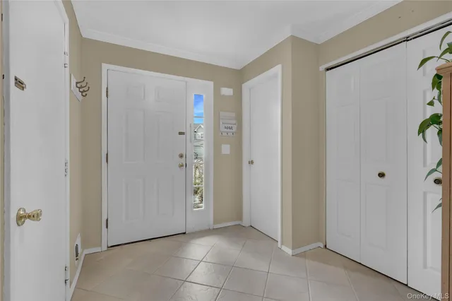 $740,000 | 204 Erik Drive, East Setauket, NY 11733