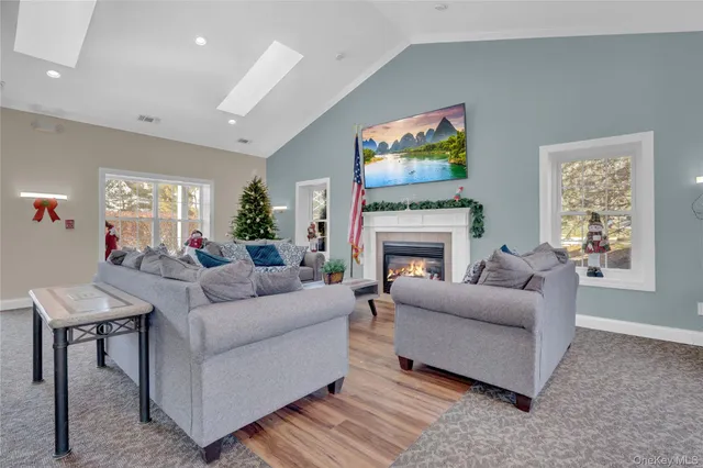 $740,000 | 204 Erik Drive, East Setauket, NY 11733