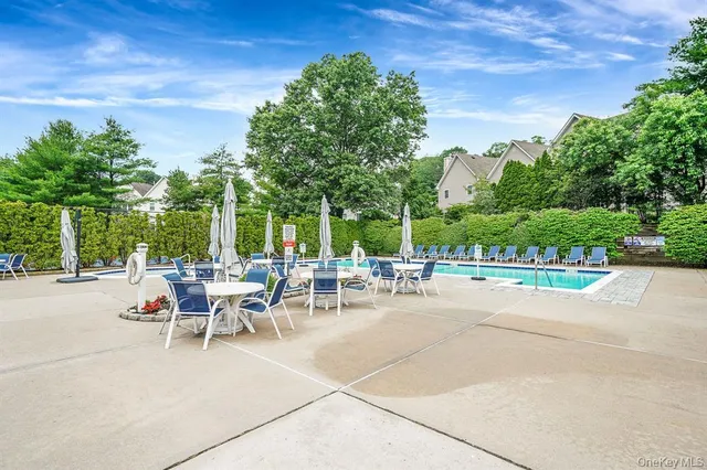 $740,000 | 204 Erik Drive, East Setauket, NY 11733