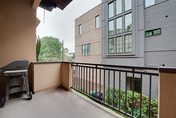 $3,600 | 705 Malone Street, Unit B, Houston, TX 77007
