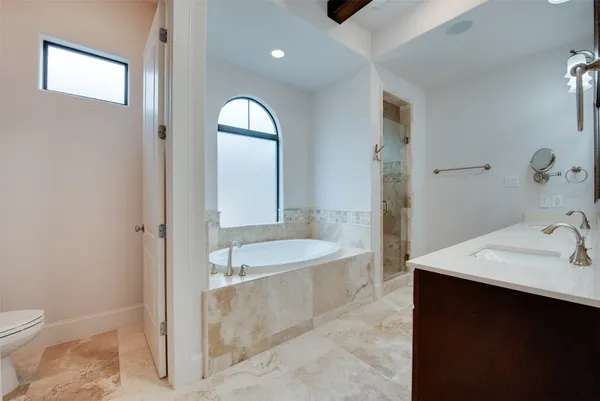 $3,600 | 705 Malone Street, Unit B, Houston, TX 77007