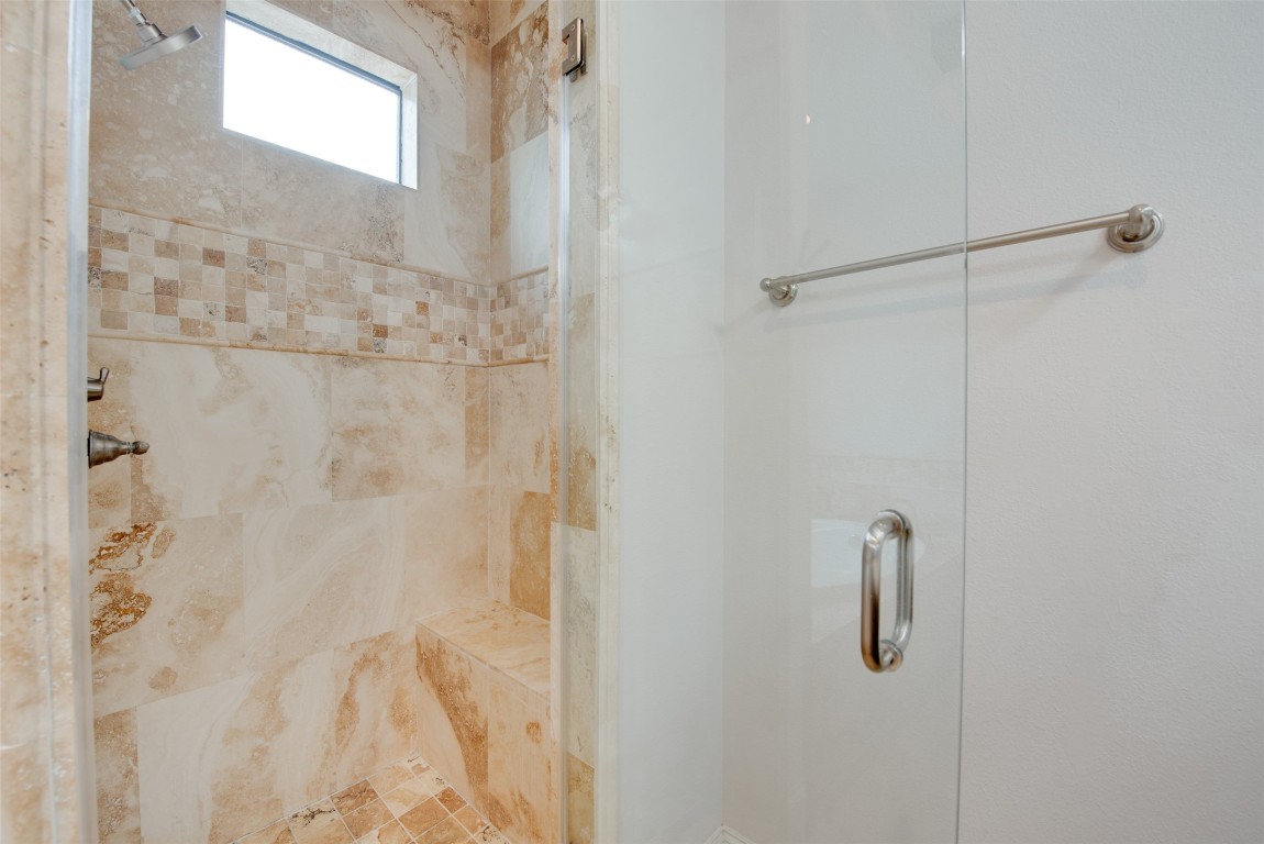 705 Malone Street, Unit B Houston, TX 77007 - Photo 35 of 39 a bathroom with a shower