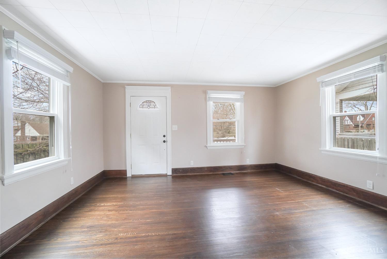 3528 Brotherton Road Cincinnati, OH 45209 - Photo 5 of 37
