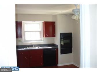121 Hillside Road Stratford, NJ 08084 - Photo 2 of 11