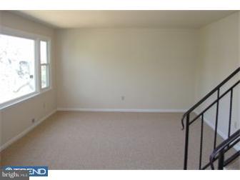 121 Hillside Road Stratford, NJ 08084 - Photo 3 of 11