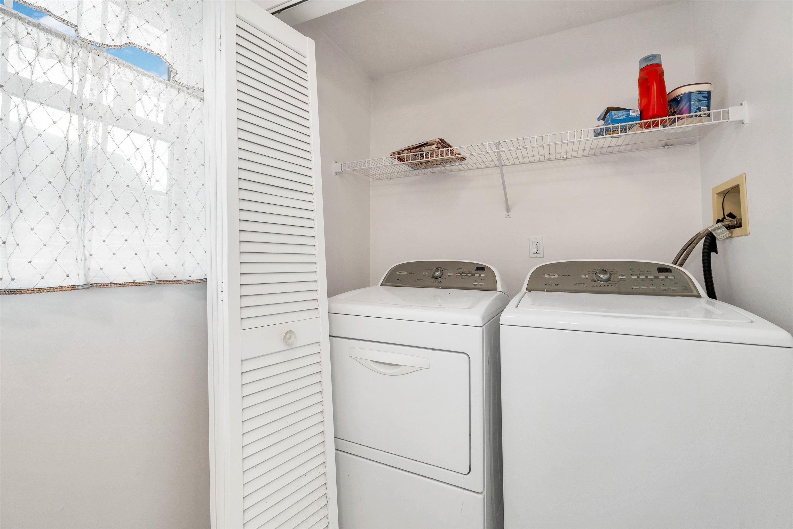 53 Barbara Lane Hudson, NH 03051 - Photo 22 of 41