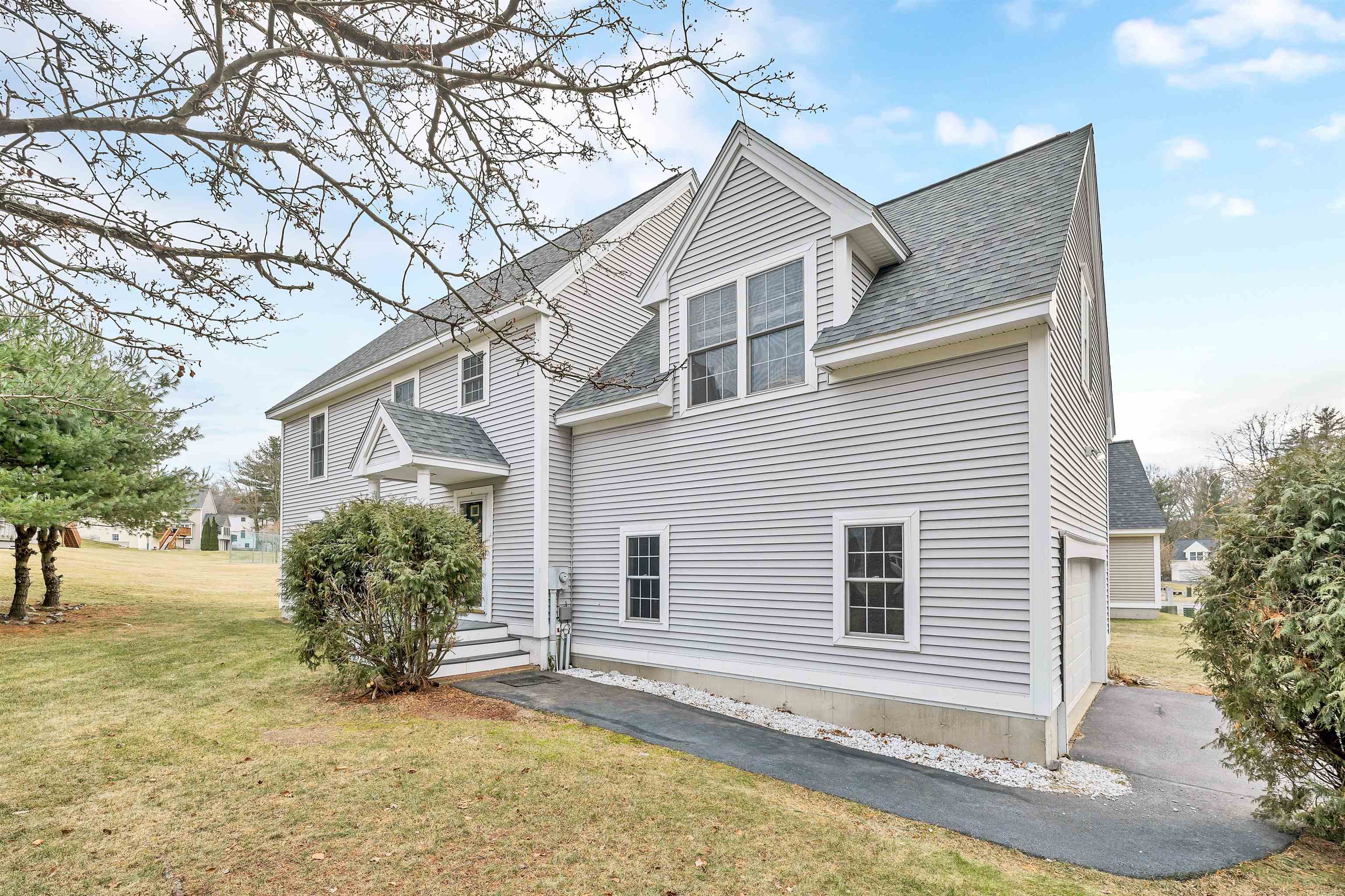 53 Barbara Lane Hudson, NH 03051 - Photo 27 of 41