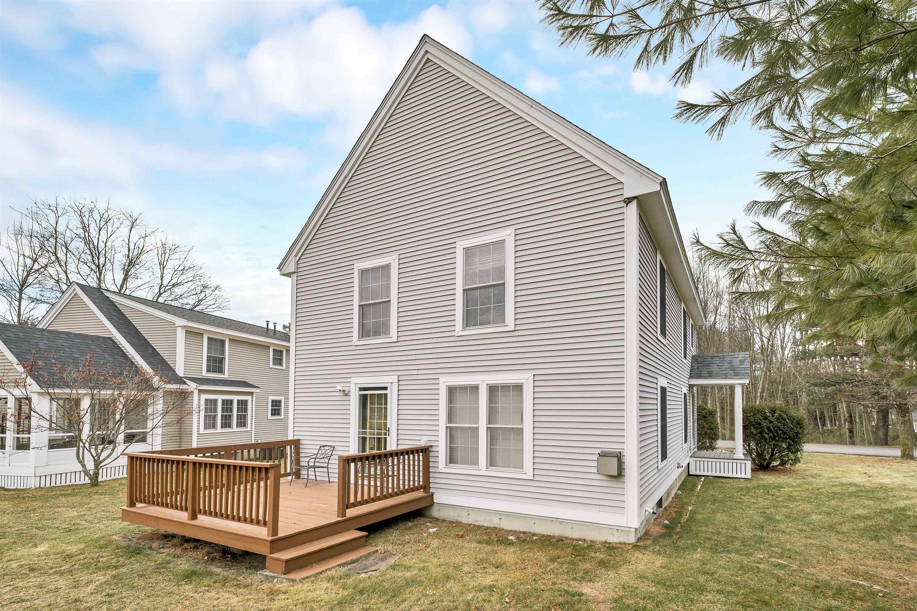 53 Barbara Lane Hudson, NH 03051 - Photo 28 of 41