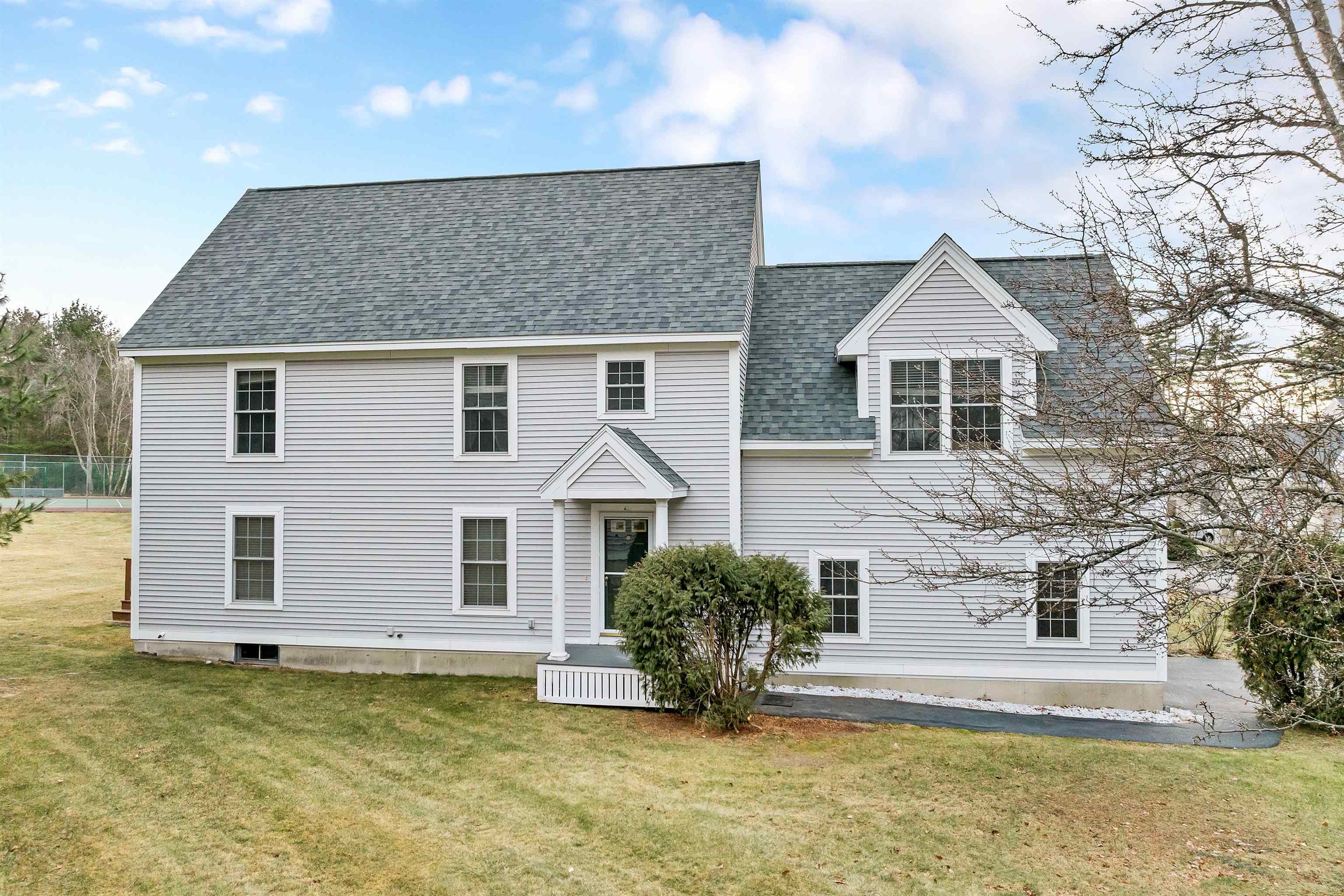 53 Barbara Lane Hudson, NH 03051 - Photo 31 of 41