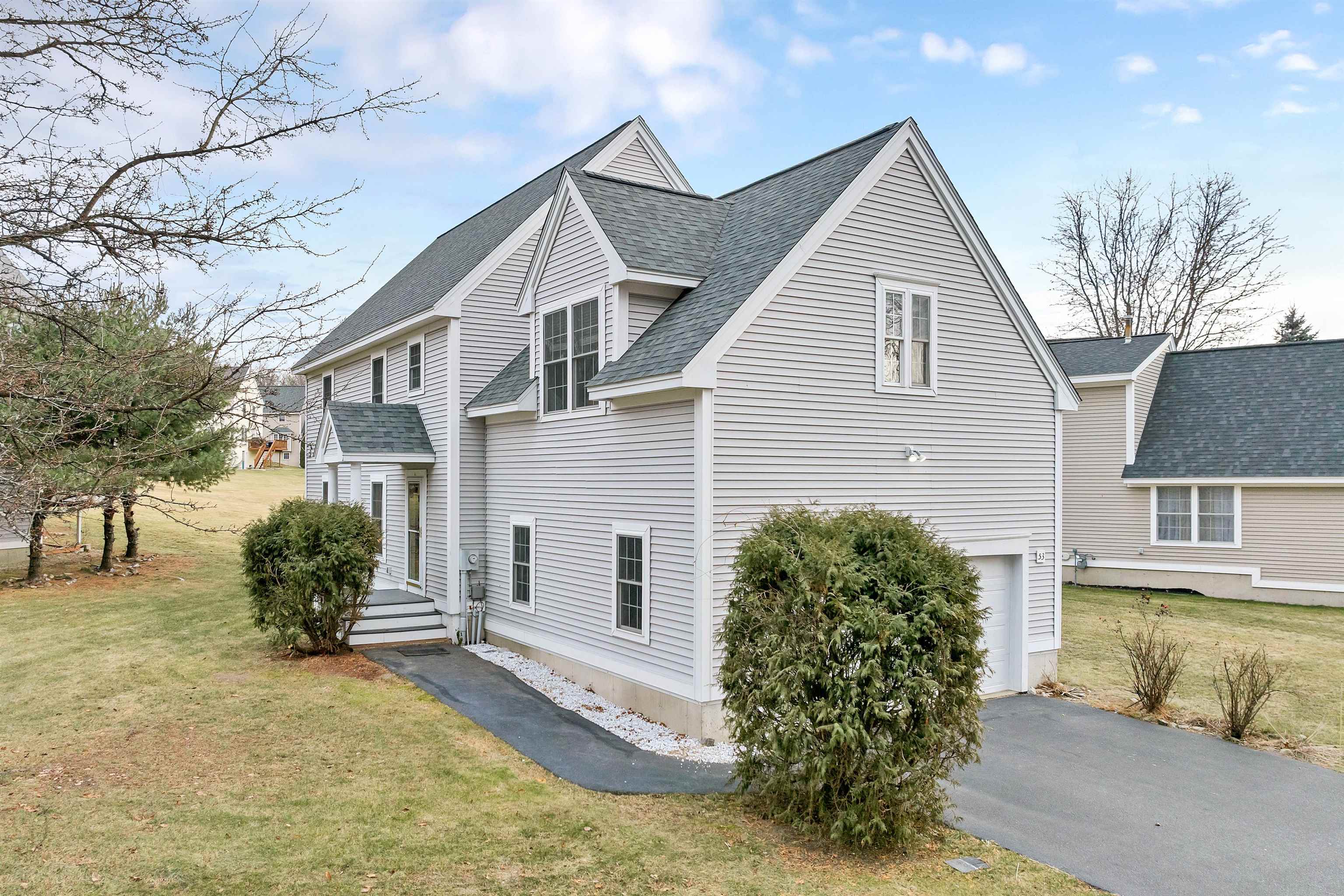 53 Barbara Lane Hudson, NH 03051 - Photo 32 of 41