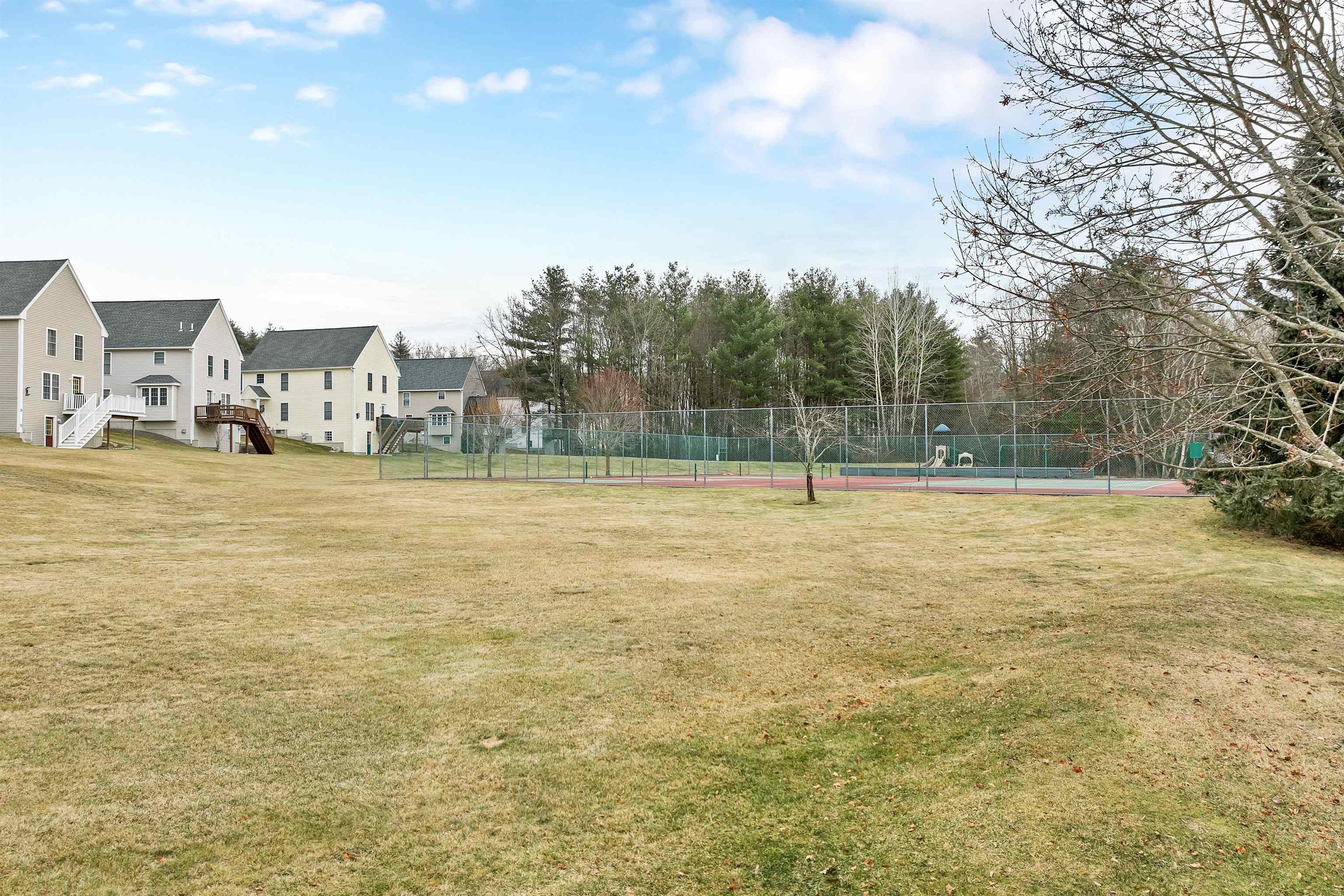 53 Barbara Lane Hudson, NH 03051 - Photo 34 of 41