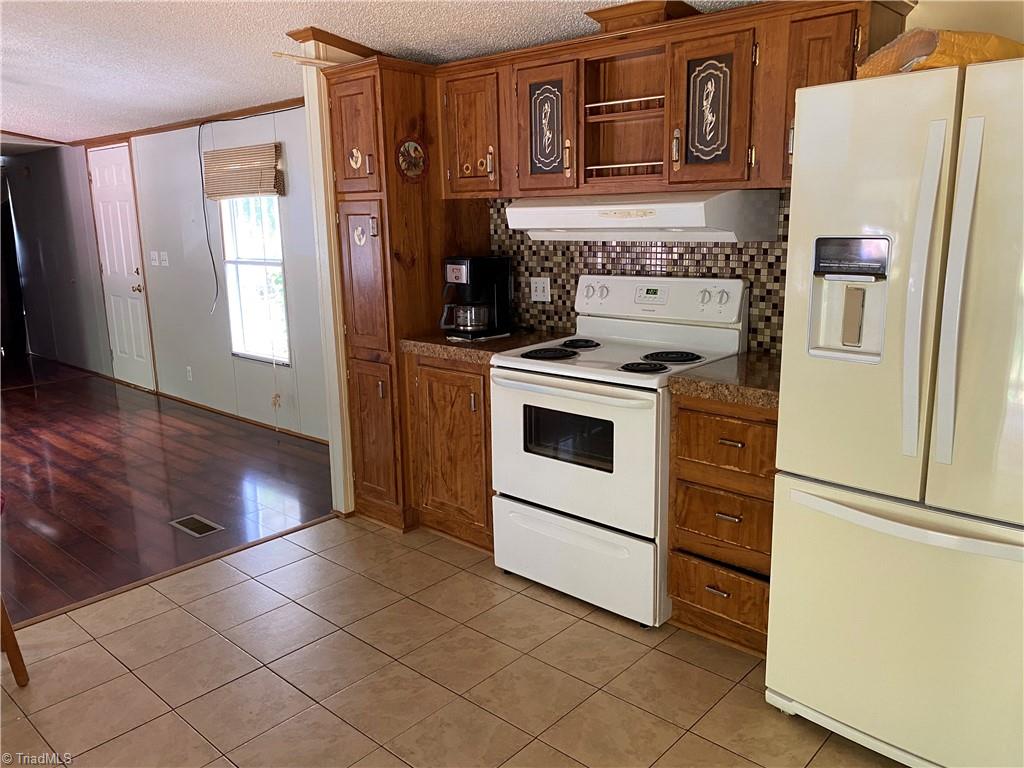 257 West Grove Road Lexington, NC 27295 - Photo 5 of 15 Gallery Image 5