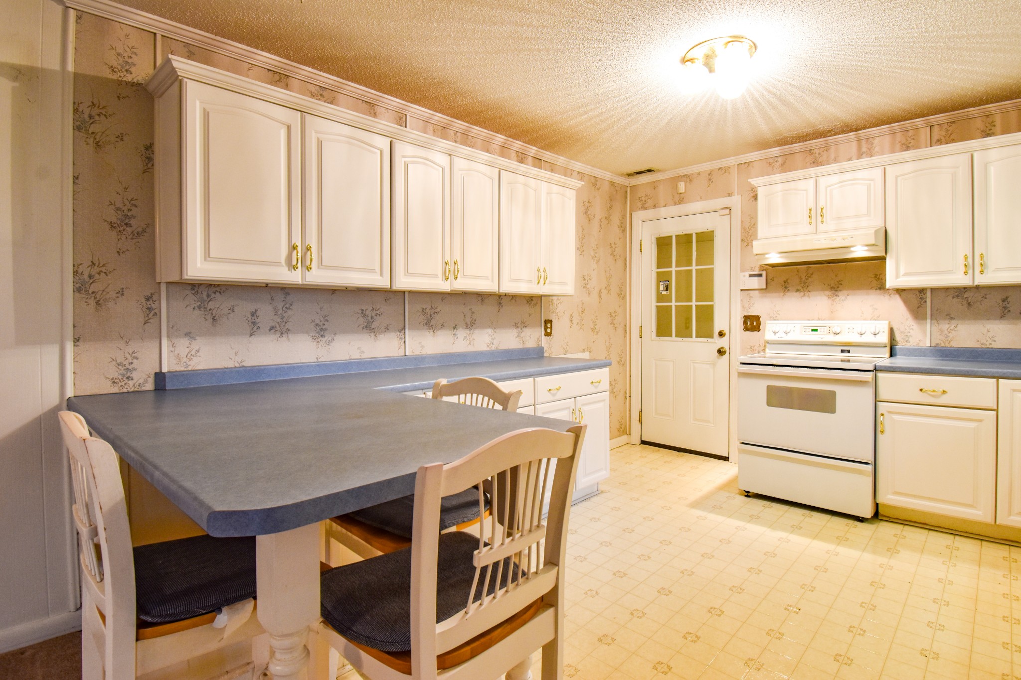 92 Hampton Road Columbia, TN 38401 - Photo 8 of 47 Gallery Image 8